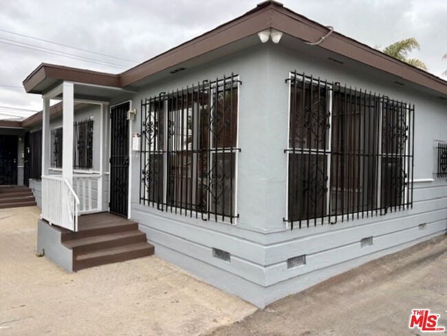 property at 3113 W 109th St