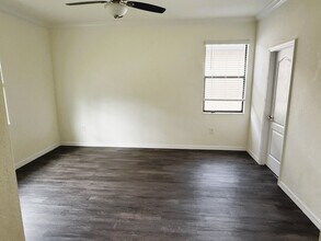 9359 Foxglove Ln in Naples, FL - Building Photo - Building Photo