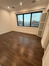 47-14 Ditmars Blvd in Queens, NY - Building Photo - Building Photo