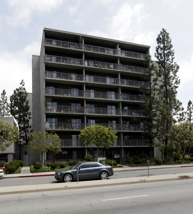 Westside Jewish Center Apartments in Los Angeles, CA - Building Photo - Building Photo