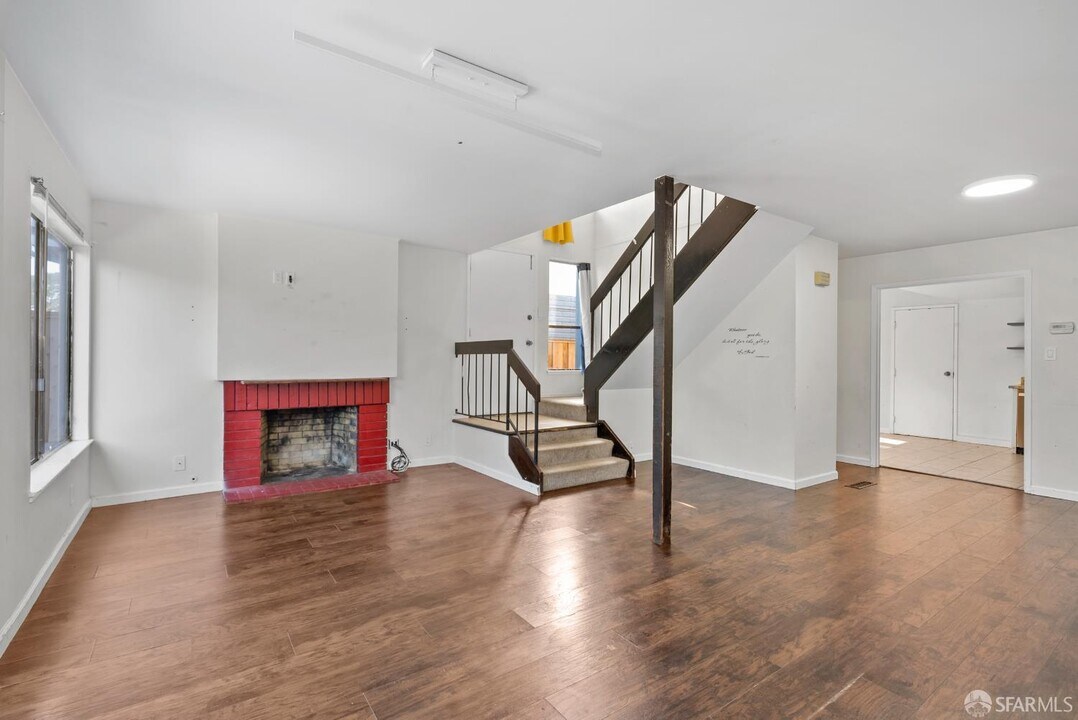 3849 Shamrock Ct in South San Francisco, CA - Building Photo