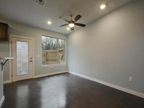 1608 Miriam Ave in Austin, TX - Building Photo - Building Photo
