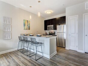 Whetstone Flats in Nashville, TN - Foto de edificio - Building Photo