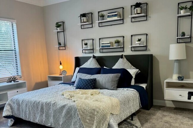 2345 Sage Rd in Houston, TX - Building Photo - Building Photo