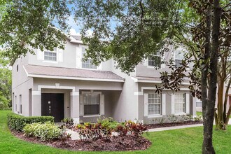 6004 Palomaglade Dr in Lithia, FL - Building Photo - Building Photo