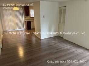 4219 SE Rhone St in Portland, OR - Building Photo - Building Photo