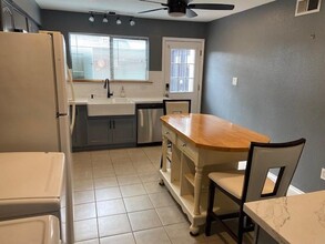 6401 Deihl Rd in Houston, TX - Building Photo - Building Photo