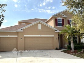 7911 115th Ave E in Parrish, FL - Building Photo
