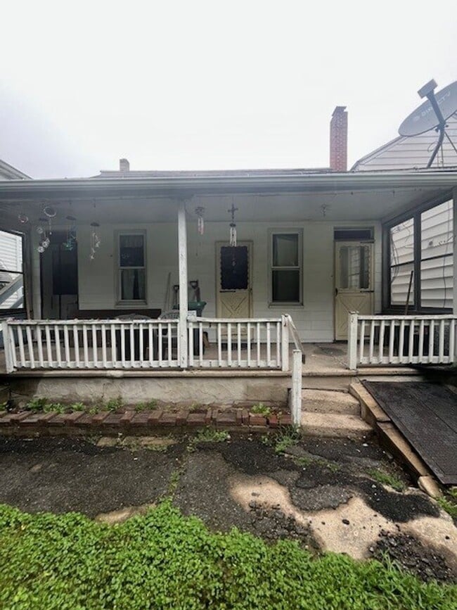 254 Cedar St in Tamaqua, PA - Building Photo - Building Photo