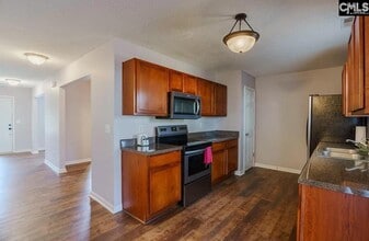 204 Meyer Ln in Columbia, SC - Building Photo - Building Photo
