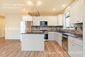 17537 SW Pronghorn Ln in Beaverton, OR - Building Photo - Building Photo