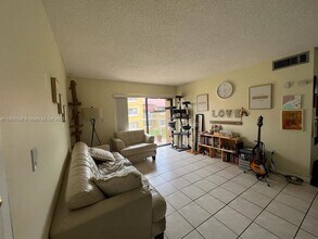 15620 SW 80th St-Unit -H-207 in Miami, FL - Building Photo - Building Photo