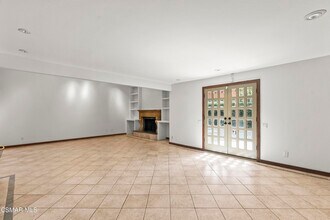 4500 Beaconsfield Ct in Westlake Village, CA - Building Photo - Building Photo