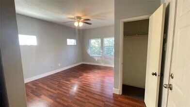 5837 Velasco Ave in Dallas, TX - Building Photo - Building Photo