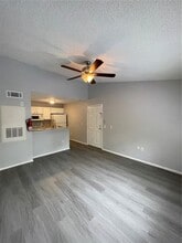 5295 Images Cir in Kissimmee, FL - Building Photo - Building Photo