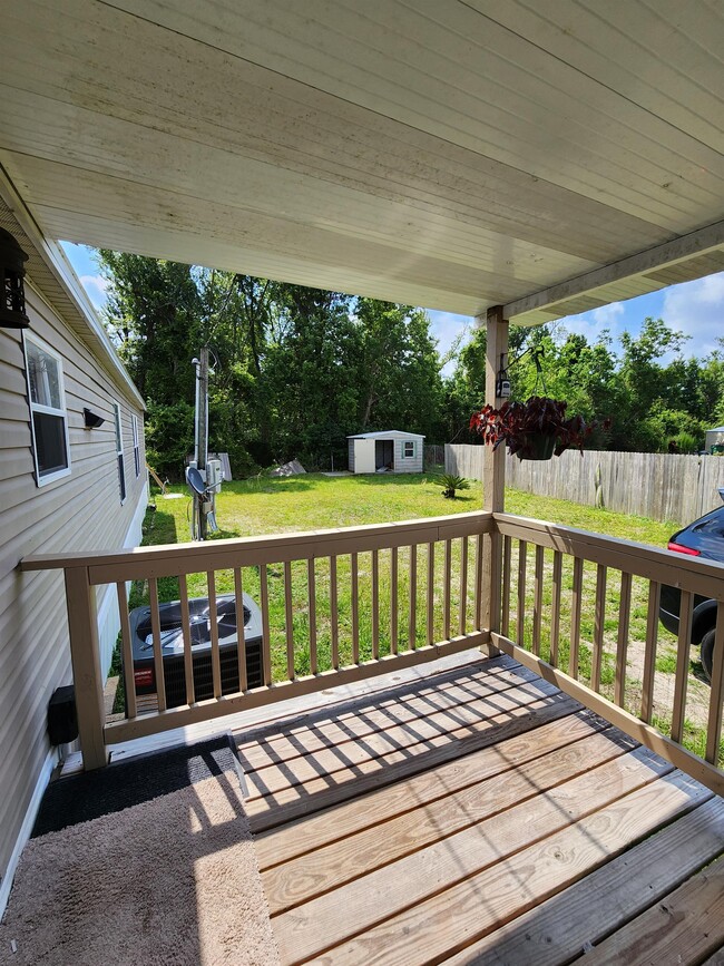 property at 3024 E 13th Ct