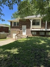 4942 Strong Ave in Kansas City, KS - Building Photo - Building Photo