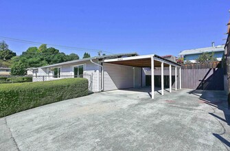 4602 Emily Ct in Castro Valley, CA - Building Photo - Building Photo