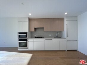 877 Francisco St in Los Angeles, CA - Building Photo - Building Photo