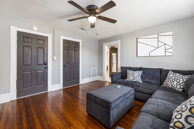 546 Marshall Ave SW in Roanoke, VA - Building Photo - Building Photo