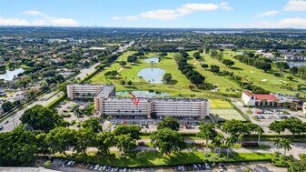 8900 Washington St in Pembroke Pines, FL - Building Photo