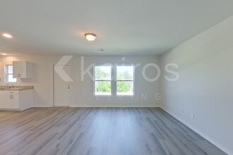 236 Bluebonnet in Livingston, TX - Building Photo - Building Photo