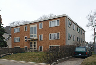 Honeywood in Minneapolis, MN - Building Photo - Building Photo