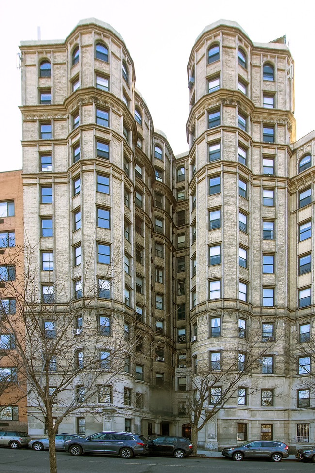 125 Riverside Drive in New York, NY - Building Photo - Building Photo