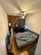 26 Fleet St, Unit 34 in Boston, MA - Foto de edificio - Building Photo