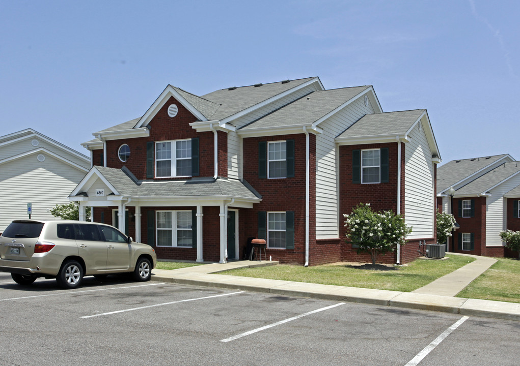 Eagles Landing in Memphis, TN - Building Photo