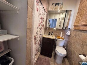 27 66th St, Unit 4 in West New York, NJ - Building Photo - Building Photo