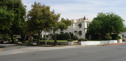 1219 Washington Blvd in Pasadena, CA - Building Photo - Building Photo