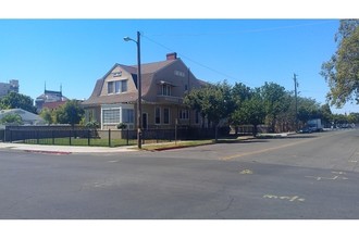 L Street Residence in Fresno, CA - Building Photo - Building Photo