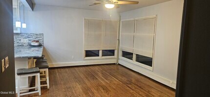 1364 Evergreen Ave in Rotterdam, NY - Building Photo - Building Photo