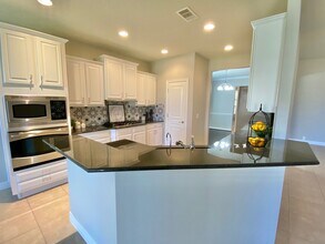 147 Clearmont Pl in Montgomery, TX - Building Photo - Building Photo