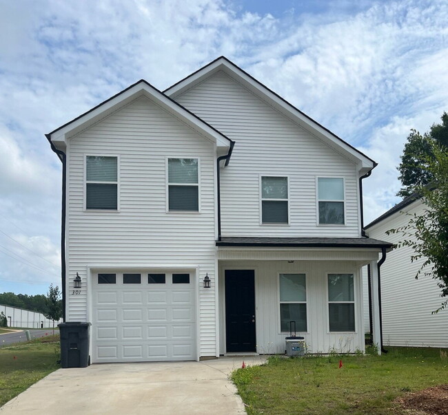 property at 301 Clarus Crk Wy