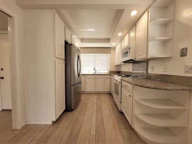 12070 Caminito Campana in San Diego, CA - Building Photo - Building Photo