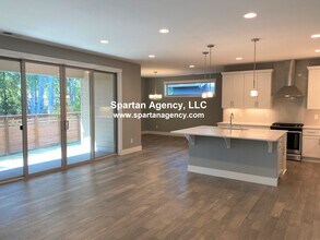19032 133rd St Ct E in Bonney Lake, WA - Building Photo - Building Photo