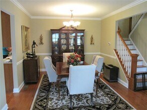 24 Lawrence Ave in Danbury, CT - Building Photo - Building Photo