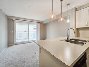 130 Auburn Meadows View SE in Calgary, AB - Building Photo - Building Photo