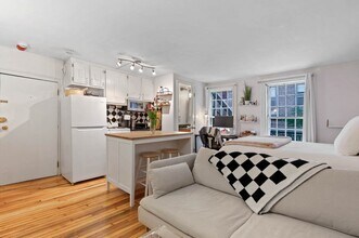36 Joy St in Boston, MA - Building Photo - Building Photo