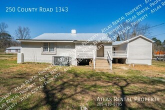 250 Co Rd 1343 in Vinemont, AL - Building Photo - Building Photo