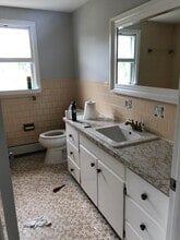 52 Hutchinson St, Unit 2 in New Britain, CT - Foto de edificio - Building Photo