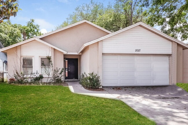 property at 2027 Helm Ln