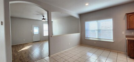 1121 Beaverwood Ln in Crowley, TX - Building Photo - Building Photo