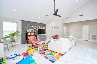 7518 Teal Run Dr in Houston, TX - Building Photo - Building Photo