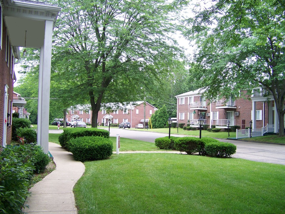 Washington Manor Apartments in Crawfordsville, IN - Building Photo