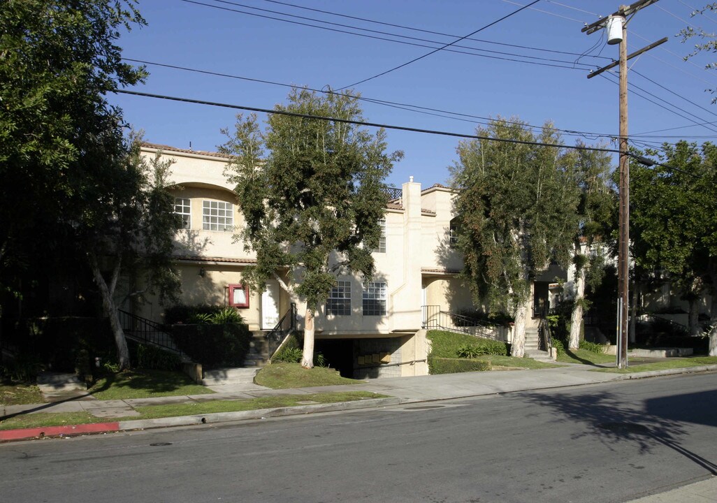 65 N Michigan Ave in Pasadena, CA - Foto de edificio