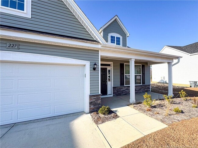 227 Bow Cmn Wy in Cameron, NC - Building Photo - Building Photo