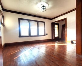 1928 S 72nd St in West Allis, WI - Building Photo - Building Photo